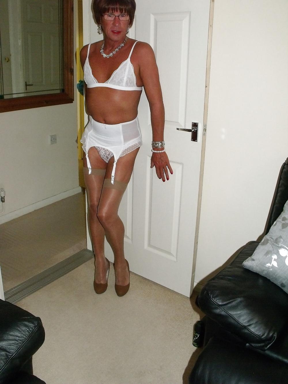 15P After holiday with new dresses and lovely tan