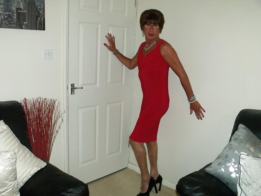 15P After holiday with new dresses and lovely tan