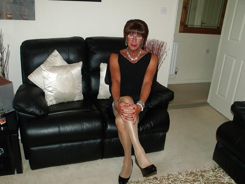 15P After holiday with new dresses and lovely tan