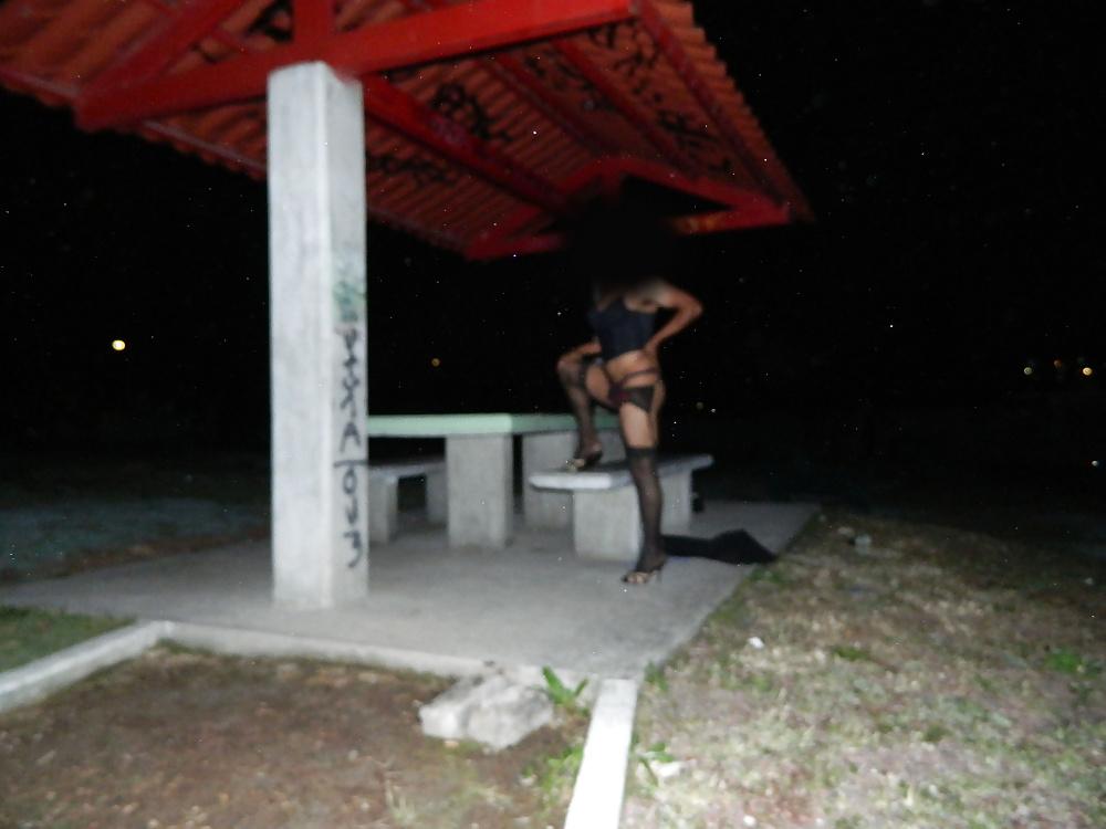 4P Exibicionismo en el parque de noche