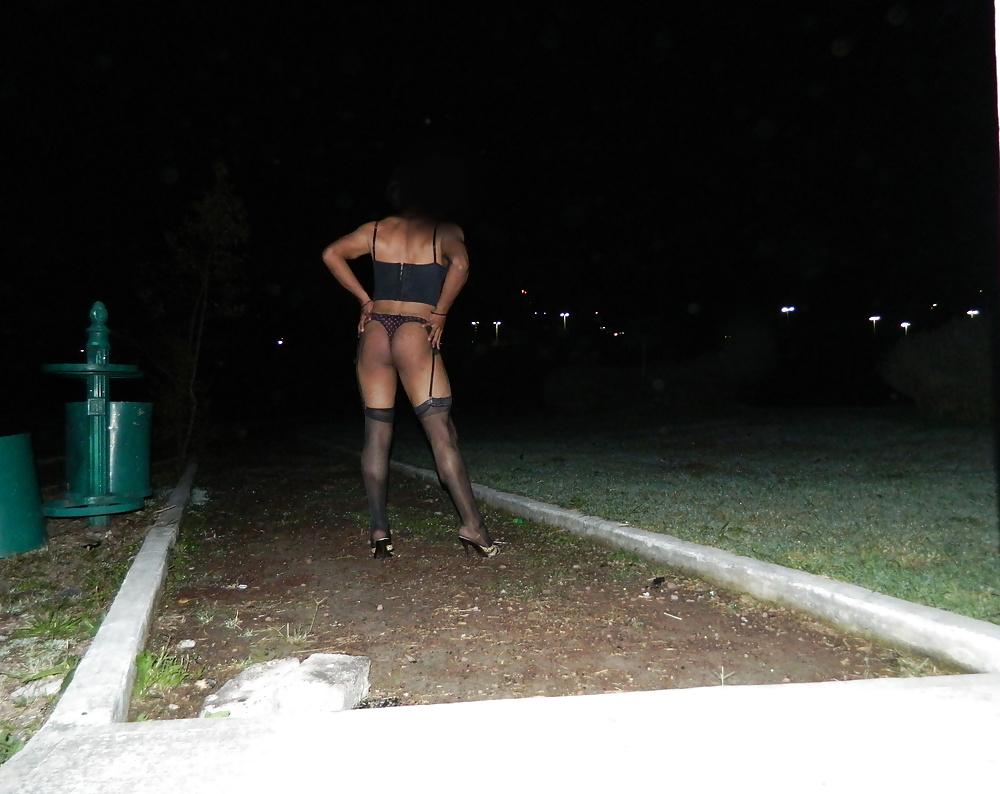 4P Exibicionismo en el parque de noche