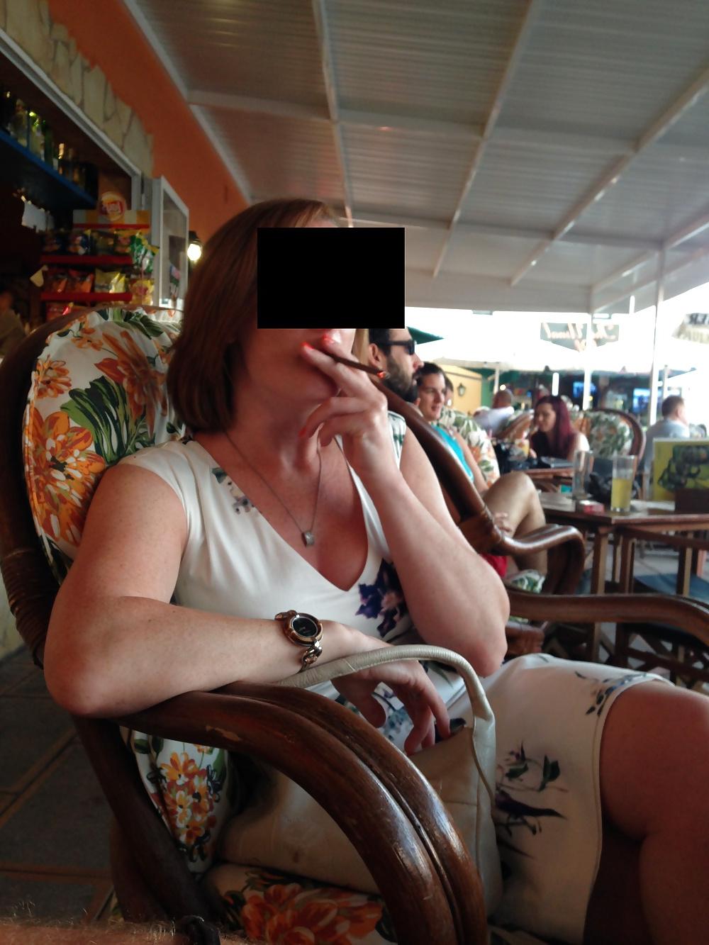 10P Slut wife holiday fling