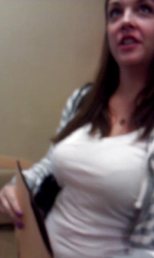 5P Girl in White Tank Top with Big Boobs