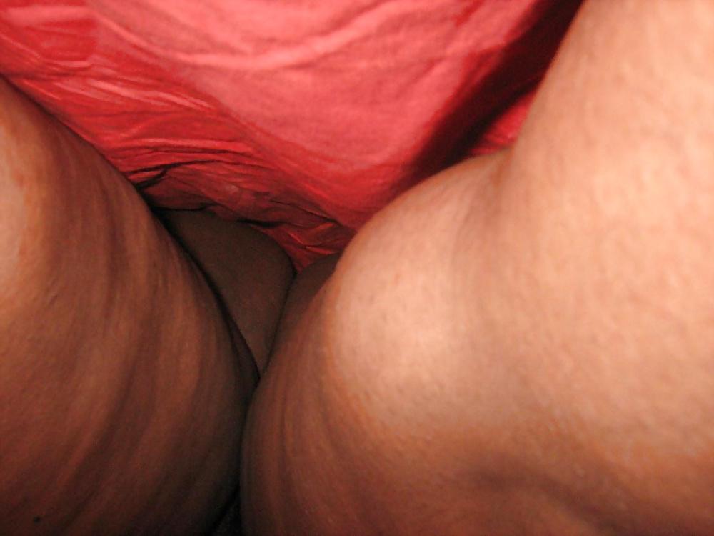 10P Indian Woman asshole and pussy upskirt 