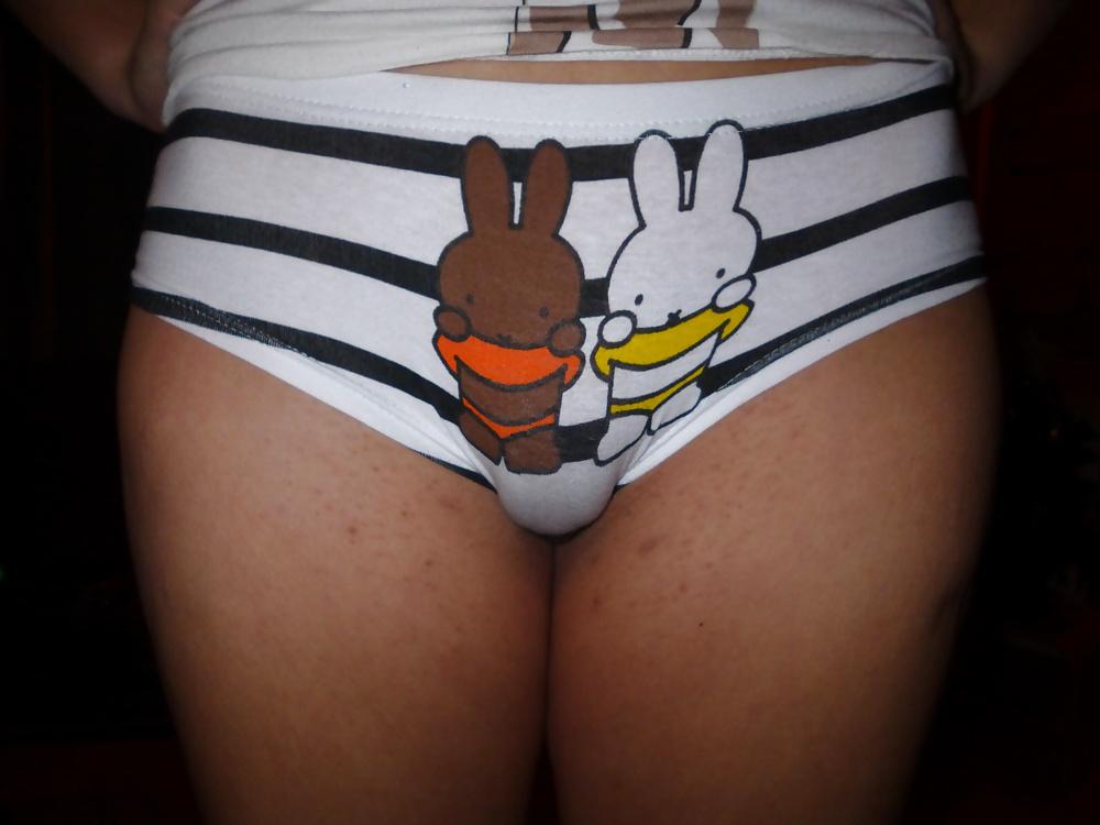 6P Meaty Jenny after pumping in cute girls pants
