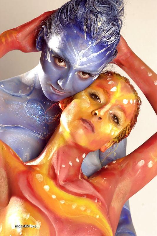 14P I just love Body Painted girls.