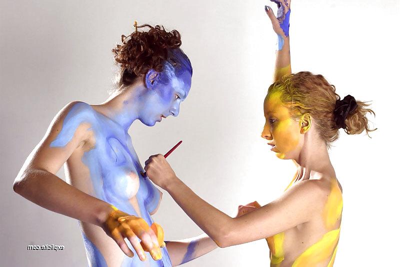 14P I just love Body Painted girls.