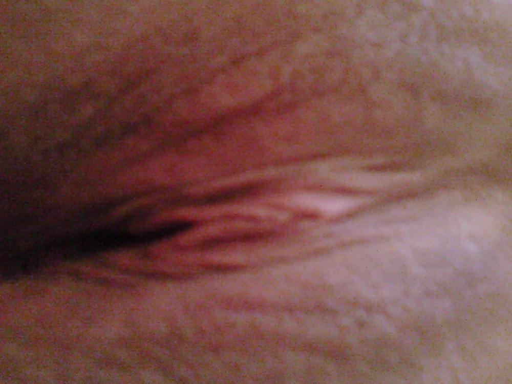 25P Knife in vagina introduced penis is wet