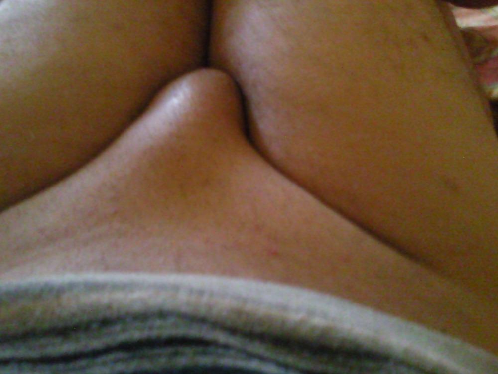 25P Knife in vagina introduced penis is wet