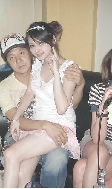 10P This girl really look like a doll