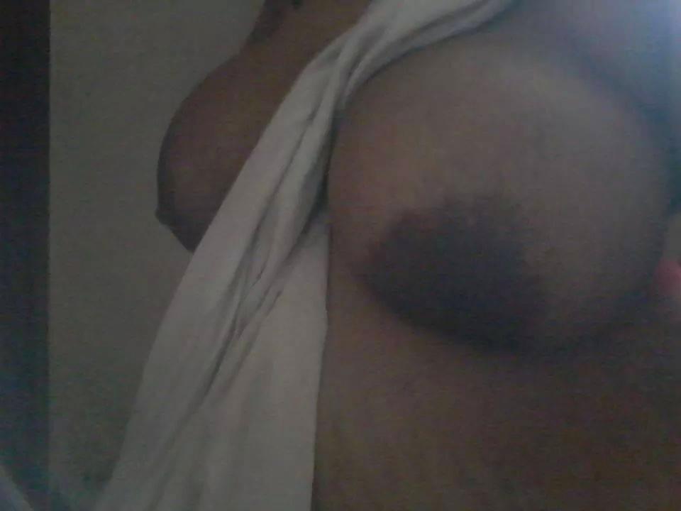 8P Shermila srilankan . dubai working