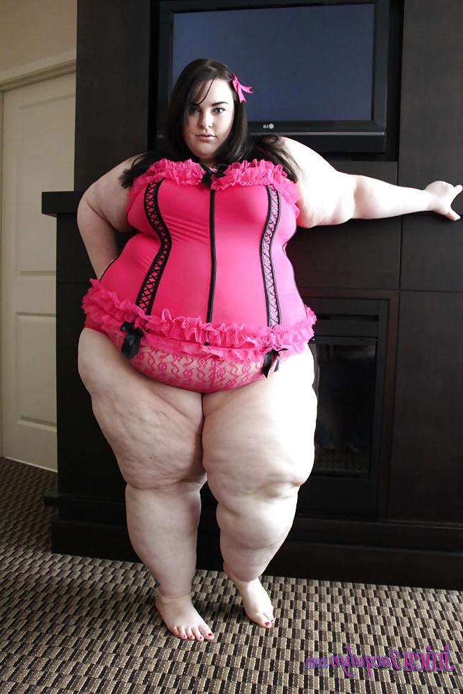 24P PAWG: Once U Had Meat U Will Never Go Back 2 Bones #27
