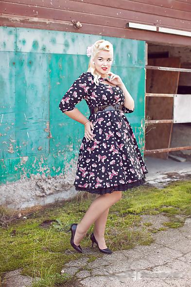 7P Bianca Bombshell Queen Pin-Up