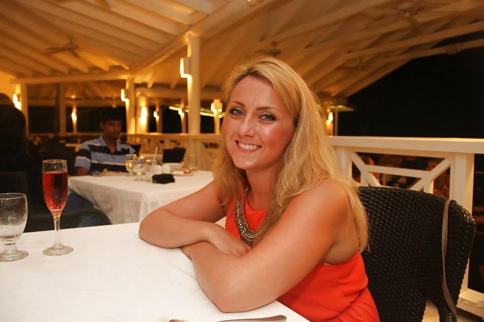 23P Holiday Times (you wanted Bikini)
