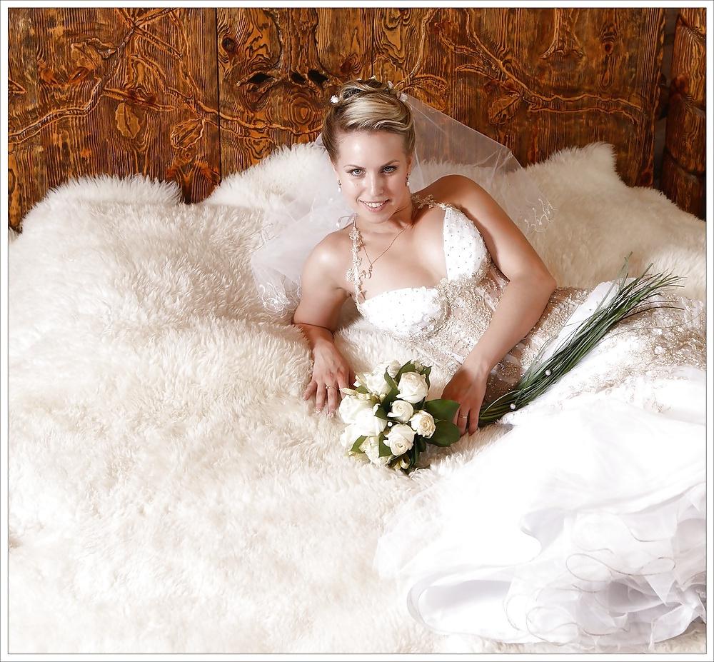 25P The GREATEST Wedding Album of all time!