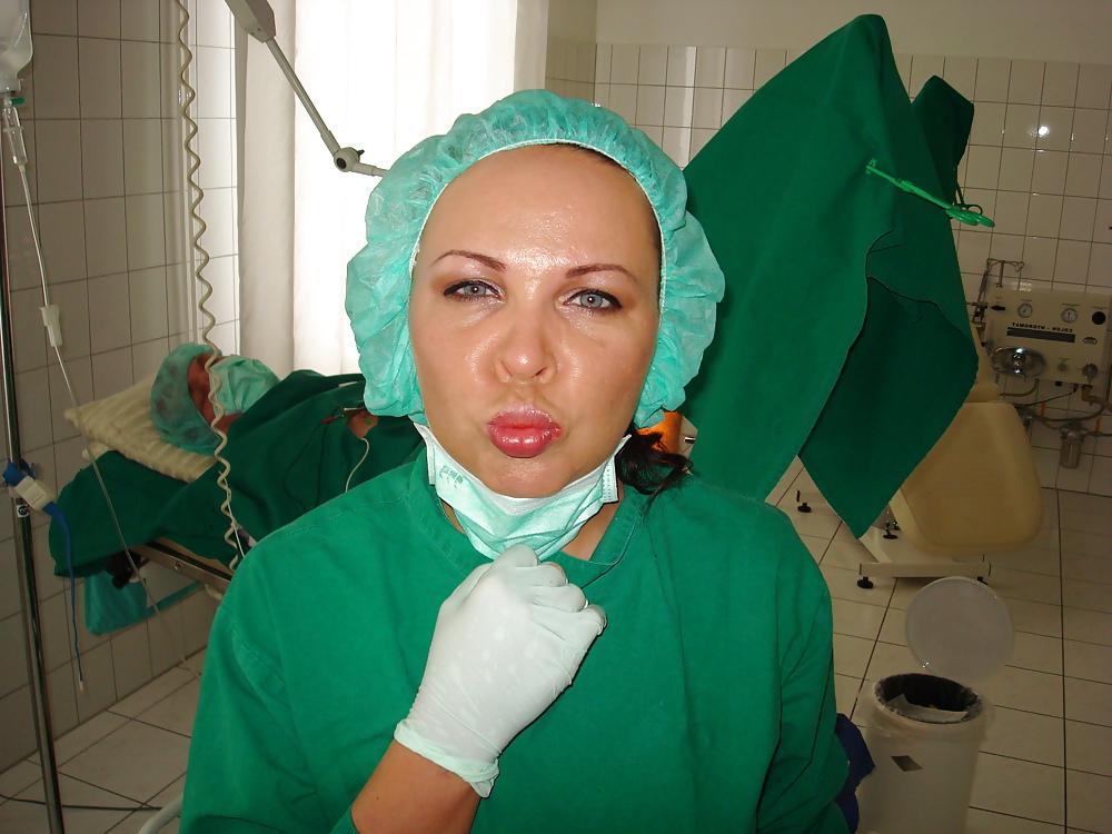 11P Fr. Dr. Natascha bei einer OP!!