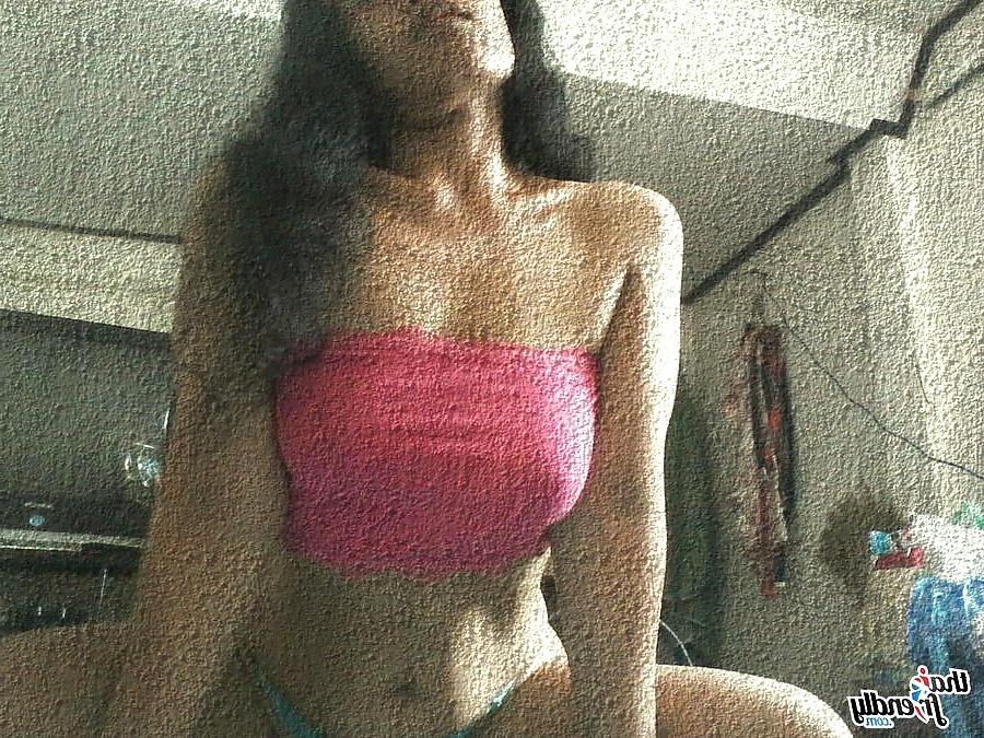 7P Chat friend (41) shows her hot body.