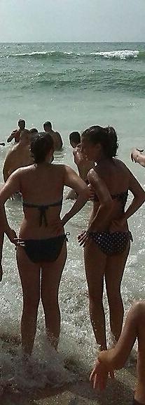 25P Spy sexy teens ass summer beach romanian