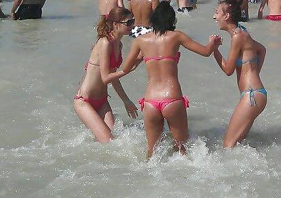 25P Spy sexy teens ass summer beach romanian
