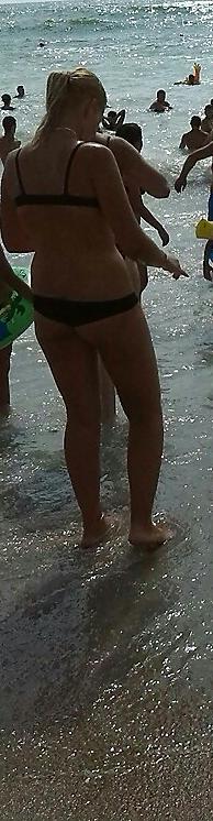 25P Spy sexy teens ass summer beach romanian