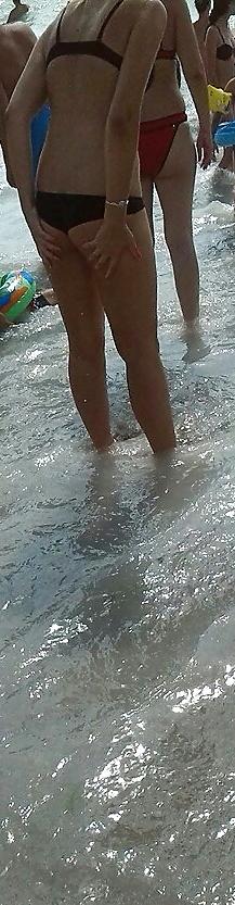 25P Spy sexy teens ass summer beach romanian