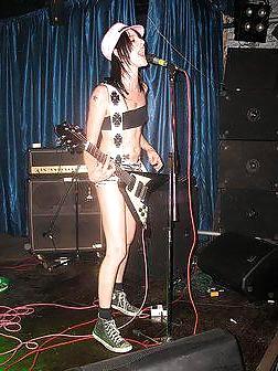 25P Ryanne van Dorst alias Elle Bandita - Dutch Rockstar