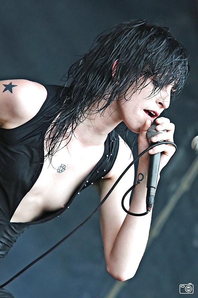 25P Ryanne van Dorst alias Elle Bandita - Dutch Rockstar