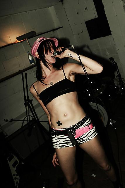 25P Ryanne van Dorst alias Elle Bandita - Dutch Rockstar