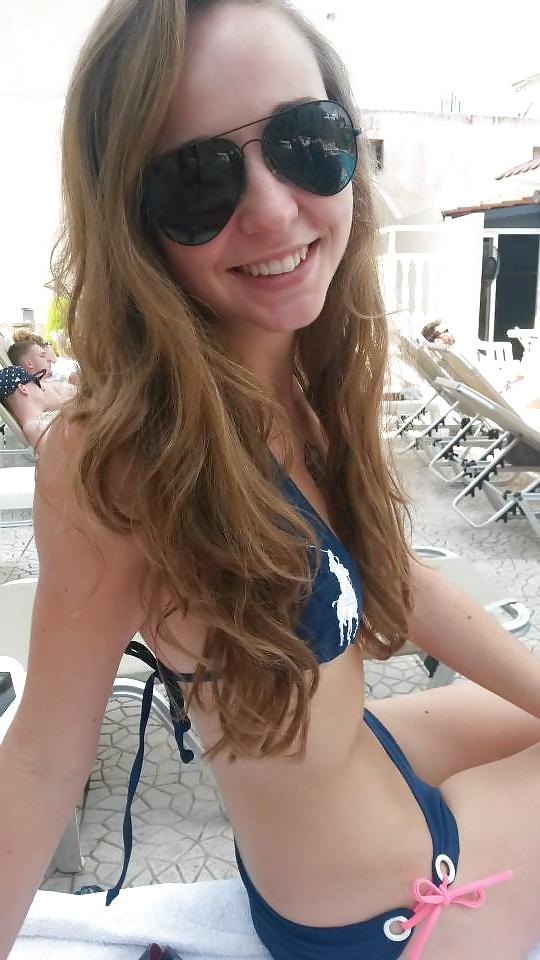 9P UK Teens in Zante holiday