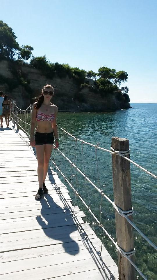 9P UK Teens in Zante holiday