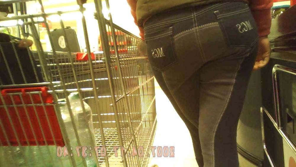 9P Jeans Ass Voyeur 24 Voyeur