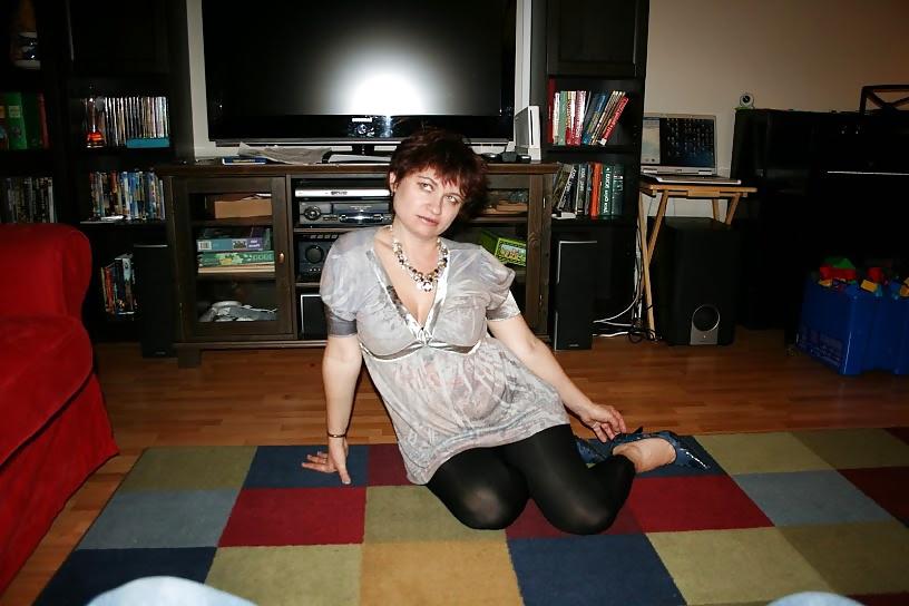 25P Russian married slut Anna Nikolaeva, now lives in the U.S.13