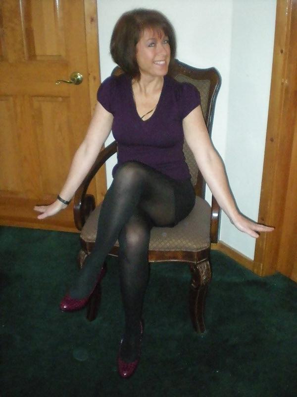 25P Kat pantyhose slut
