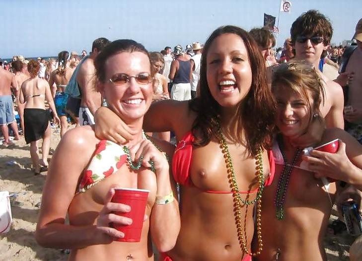 25P Wild sexy party chicks pt.11