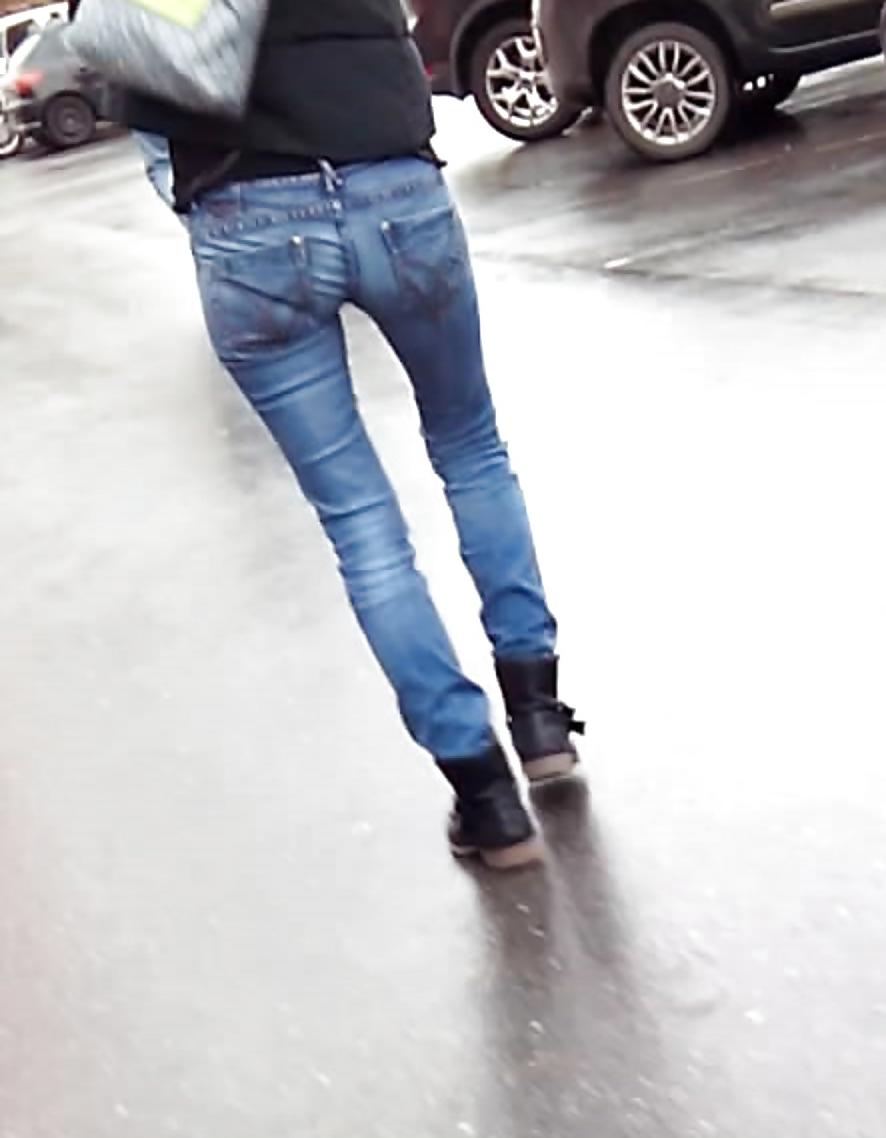 19P Deux beaux culs  two extra butts