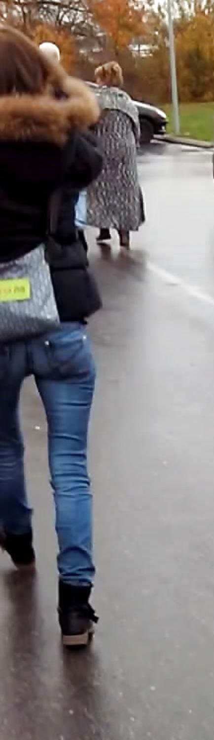 19P Deux beaux culs  two extra butts