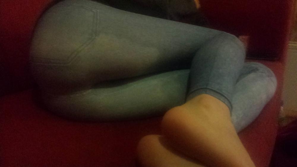 8P My cute little cameltoe