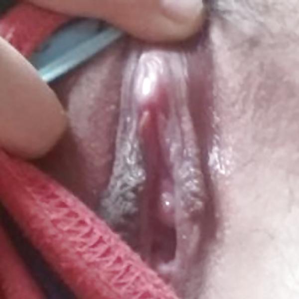 18P Korean girl nude at home