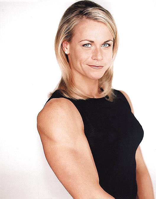17P Christine Roth - female bodybuilder