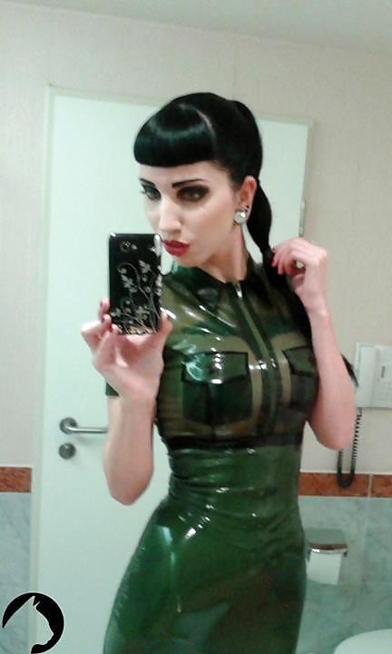 25P Latex & Shiny Wardrobe