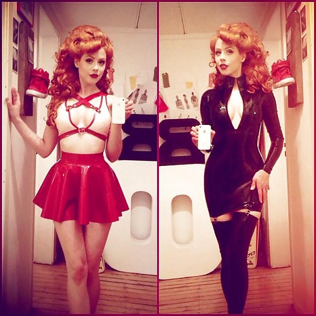 25P Latex & Shiny Wardrobe