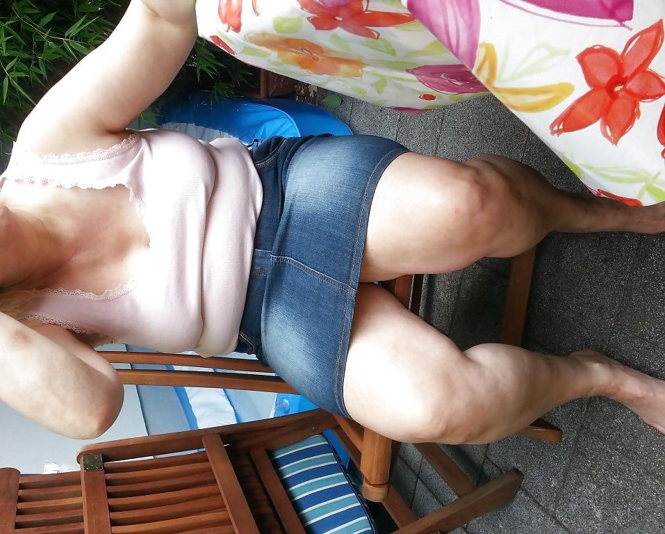 17P Meine Ehefrau My Married Whore