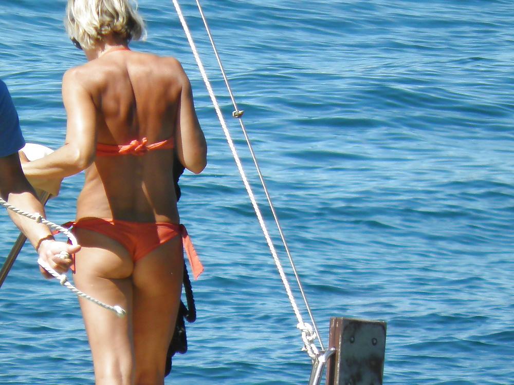 16P Sexy ass Italian bikini granny on the boat