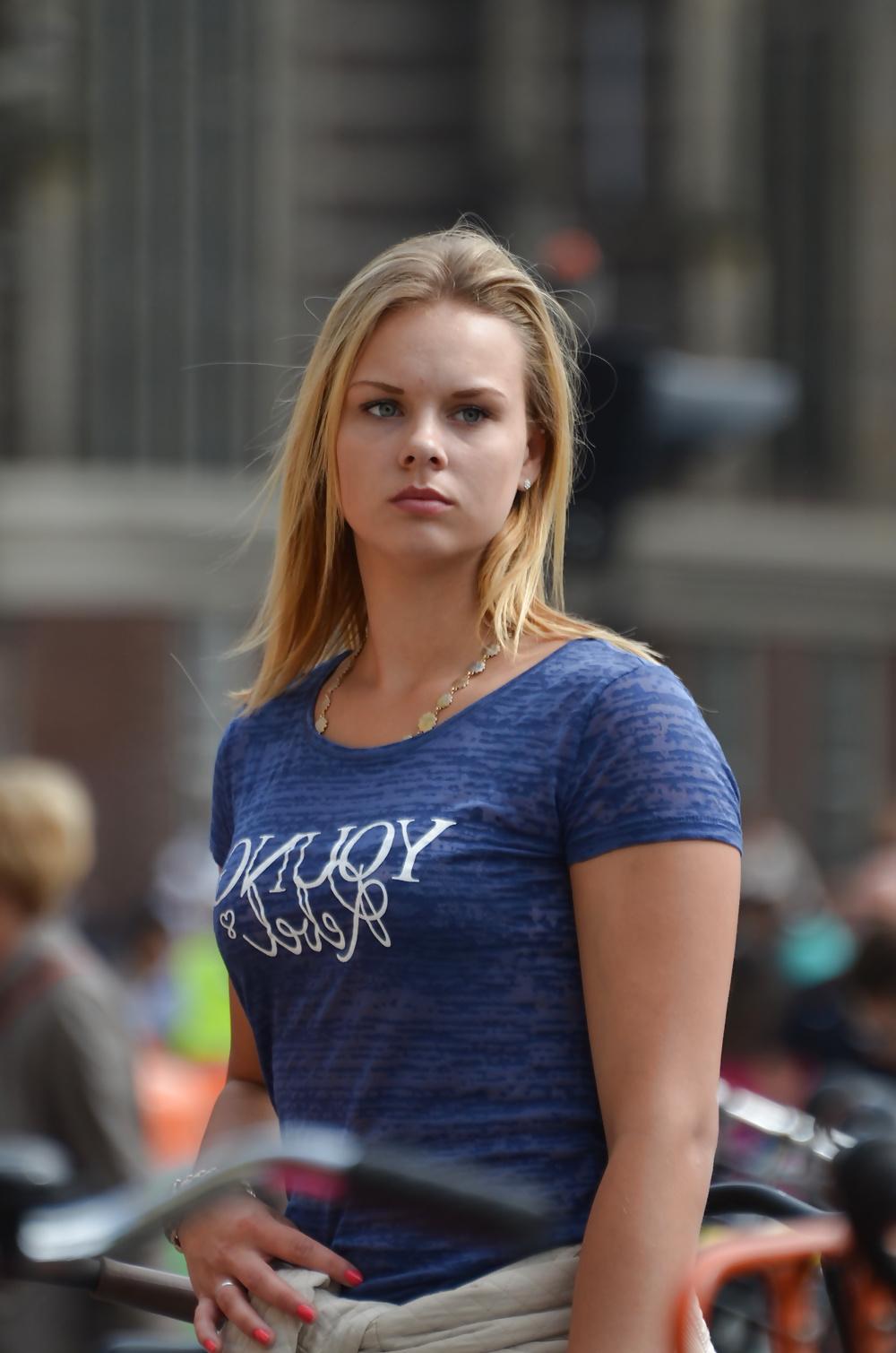 25P Sluts on the Dutch street 01
