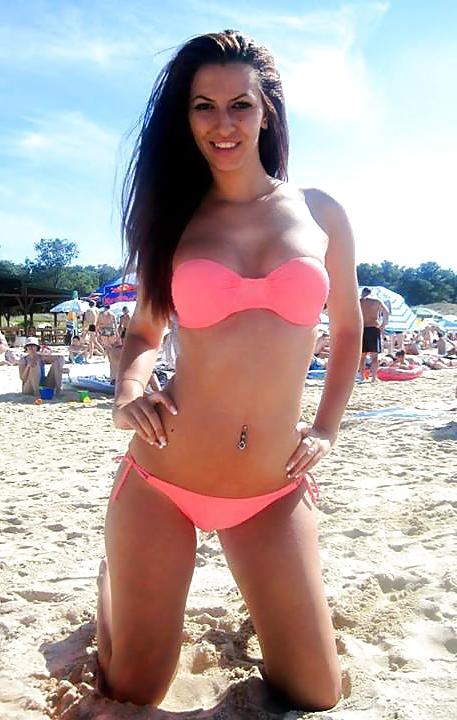 19P Hot Long Legged Girl