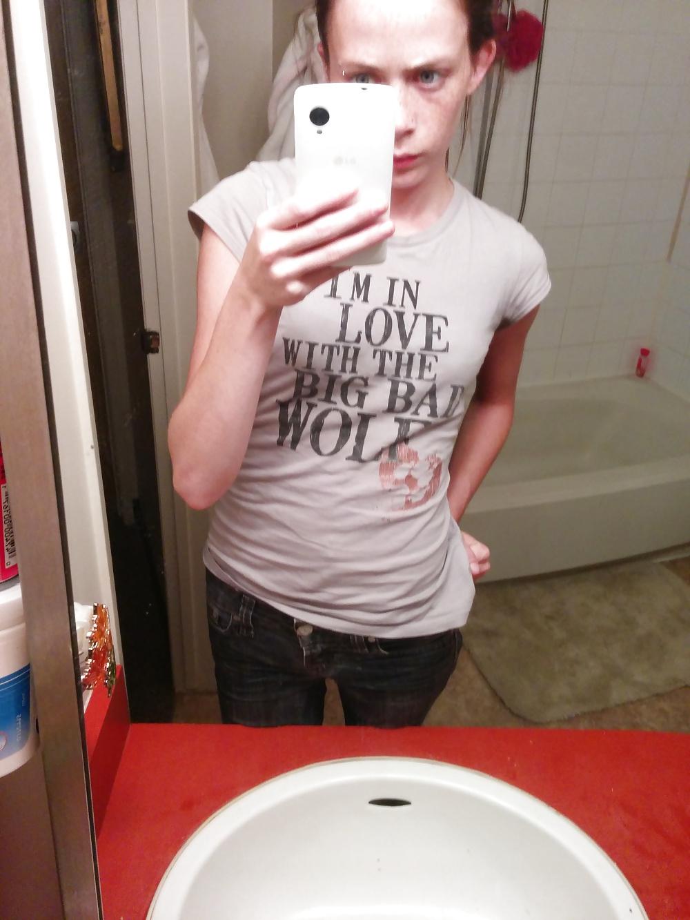 21P Tiny Canadian Milf