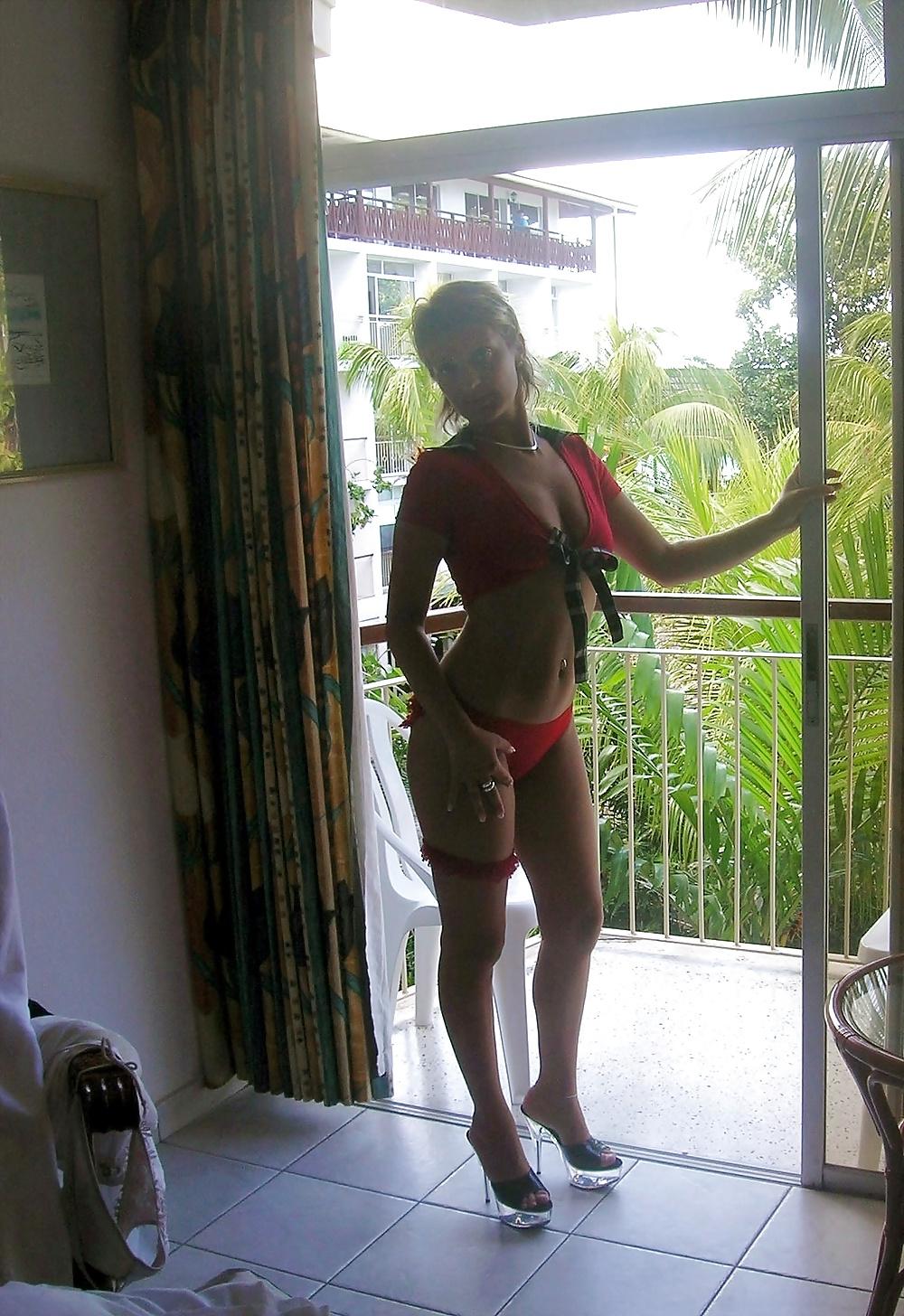 17P Girlfriend on holiday 