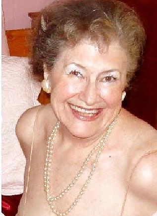 21P granny sheila from the USA