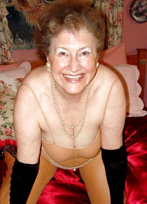 21P granny sheila from the USA