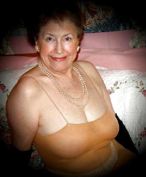 21P granny sheila from the USA